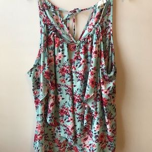 Beautiful floral Tank, flowy layers - Plus Size
